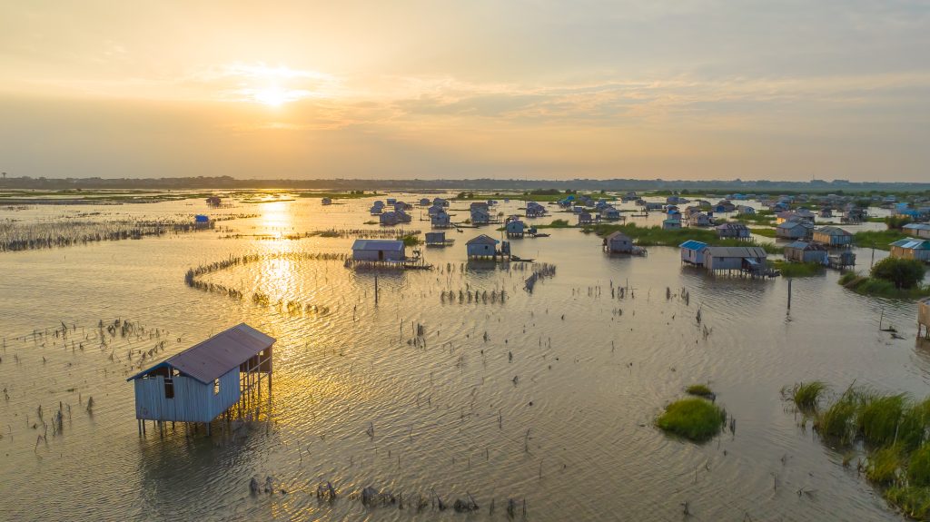 Ganvié, la cité lacustre au coucher du soleil